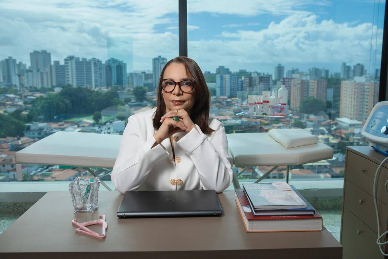 Patrícia Carvalho, enfermeira esteta responsável pela estética avançada do Femme Espaço, em Salvador